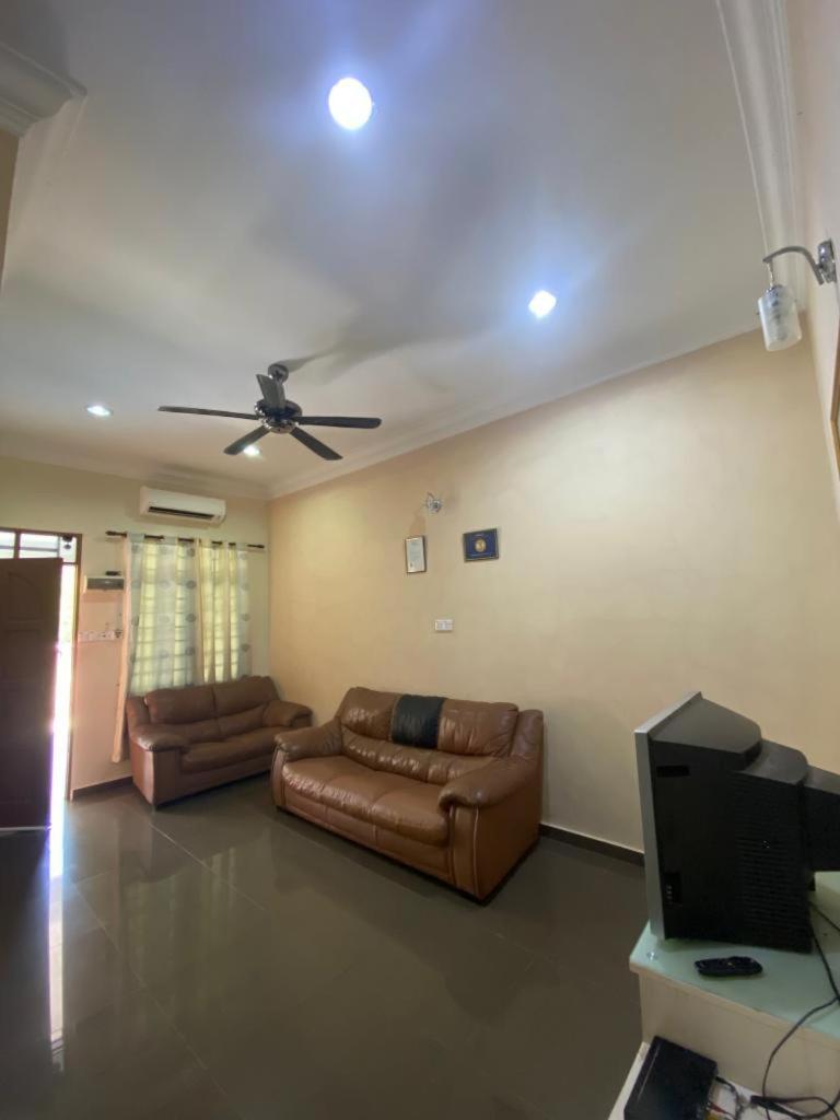 Homestay Tok Ma 1 Alur Tuman Marang Εξωτερικό φωτογραφία