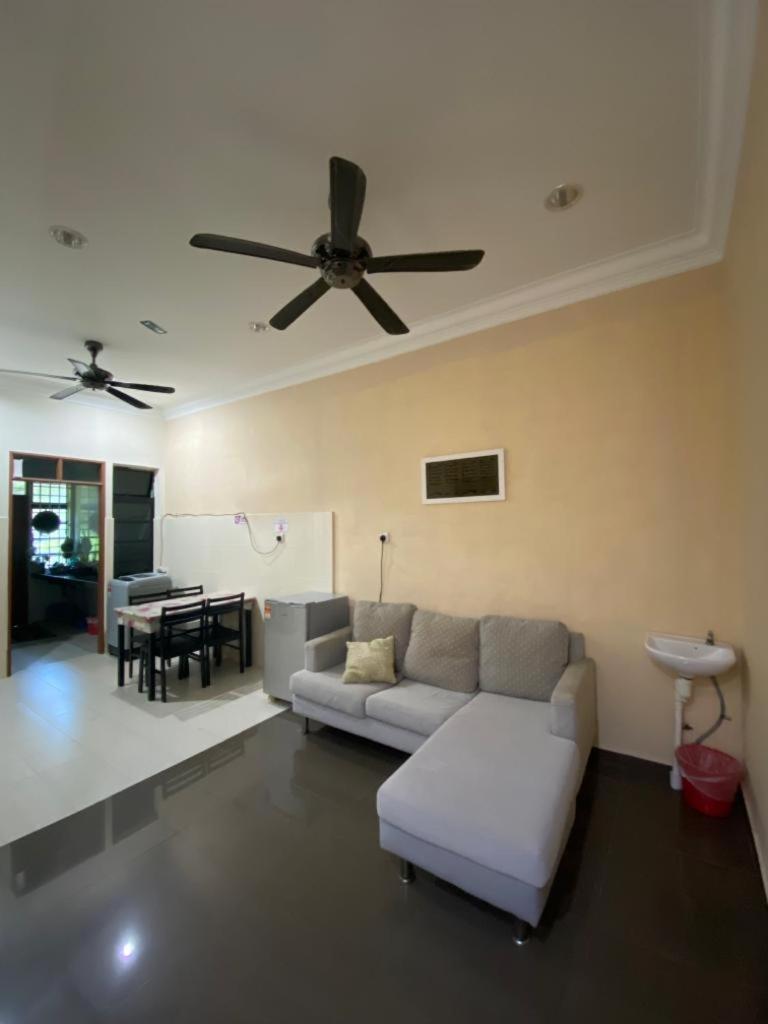 Homestay Tok Ma 1 Alur Tuman Marang Εξωτερικό φωτογραφία